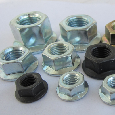 GB T6177.1 Écrous à bride hexagonale