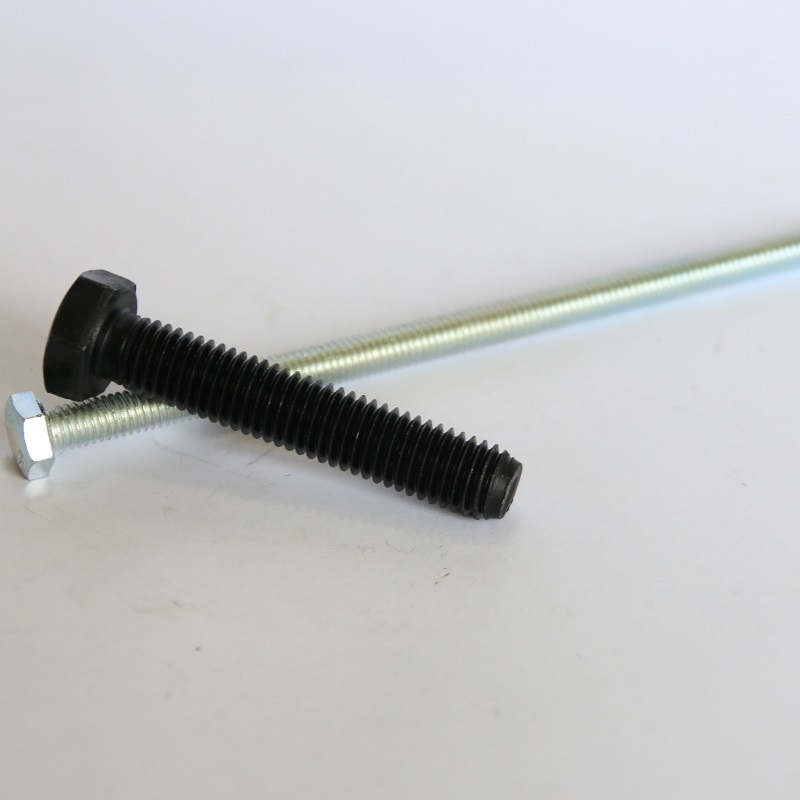 ISO 4017 六角ボルト