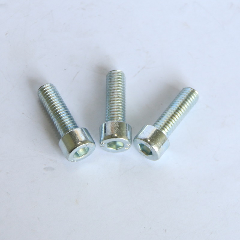 Śruby z łbem gniazdowym sześciokątnym ISO 4762