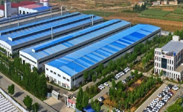 Panoramablick auf das Fabrikgelände