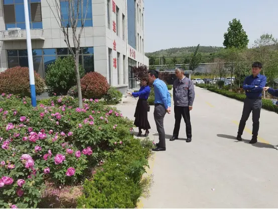 ลูกค้าชาวอเมริกัน FASTENAl &amp; FASTCO มาเยี่ยมชมบริษัทของเรา