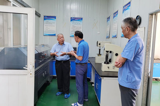 Руководители отделения крепежа Китайской ассоциации производителей компонентов машиностроения посетили компанию, чтобы руководить работой. Руководители отделения крепежа Китайской ассоциации производителей компонентов машиностроения посетили компанию, чтобы руководить работой.